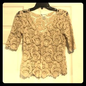 Beautiful Tan Colored 3/4 Sleeve Top